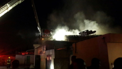 بالصور: حريق يلتهم منجرة وسط مدينة اللد دون وقوع إصابات 